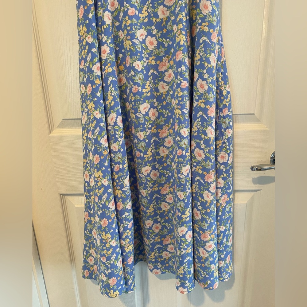 NWT Forever 21 Milkmaid Cottage core Blue Floral midi dress size small - Picture 5 of 16